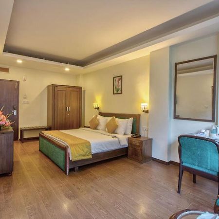 The Katoch Grand Resort Manāli Екстериор снимка